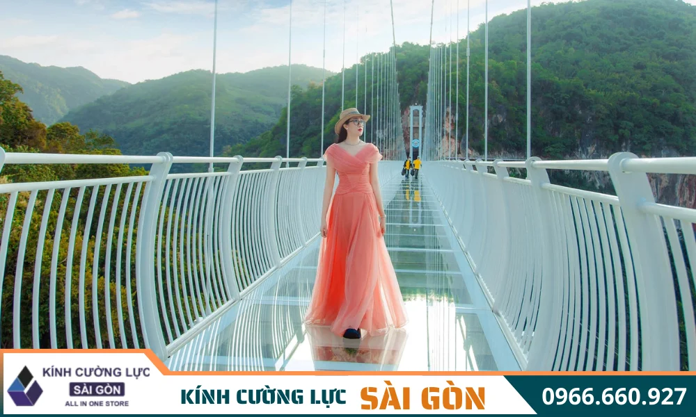 du an kien truc noi bat su dung vach kinh cuong luc 6 Vách kính cường lực được ứng dụng trong công trình khu du lịch Mộc Châu